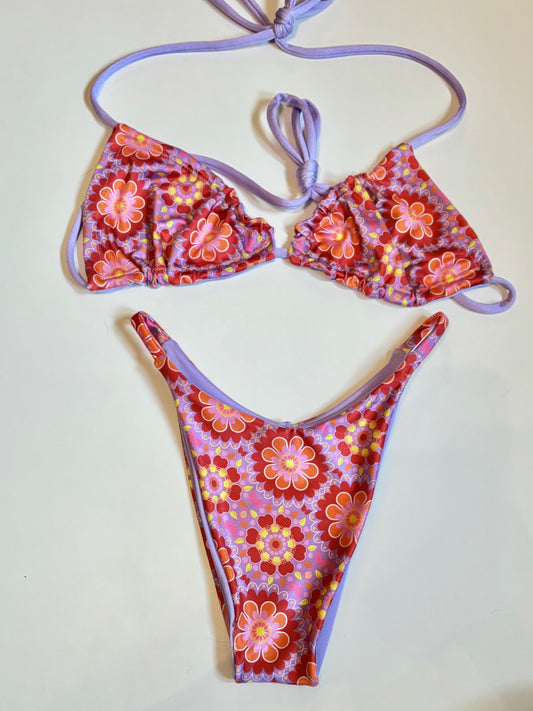 Available RTS Medium Bottom Small Top Floral Set