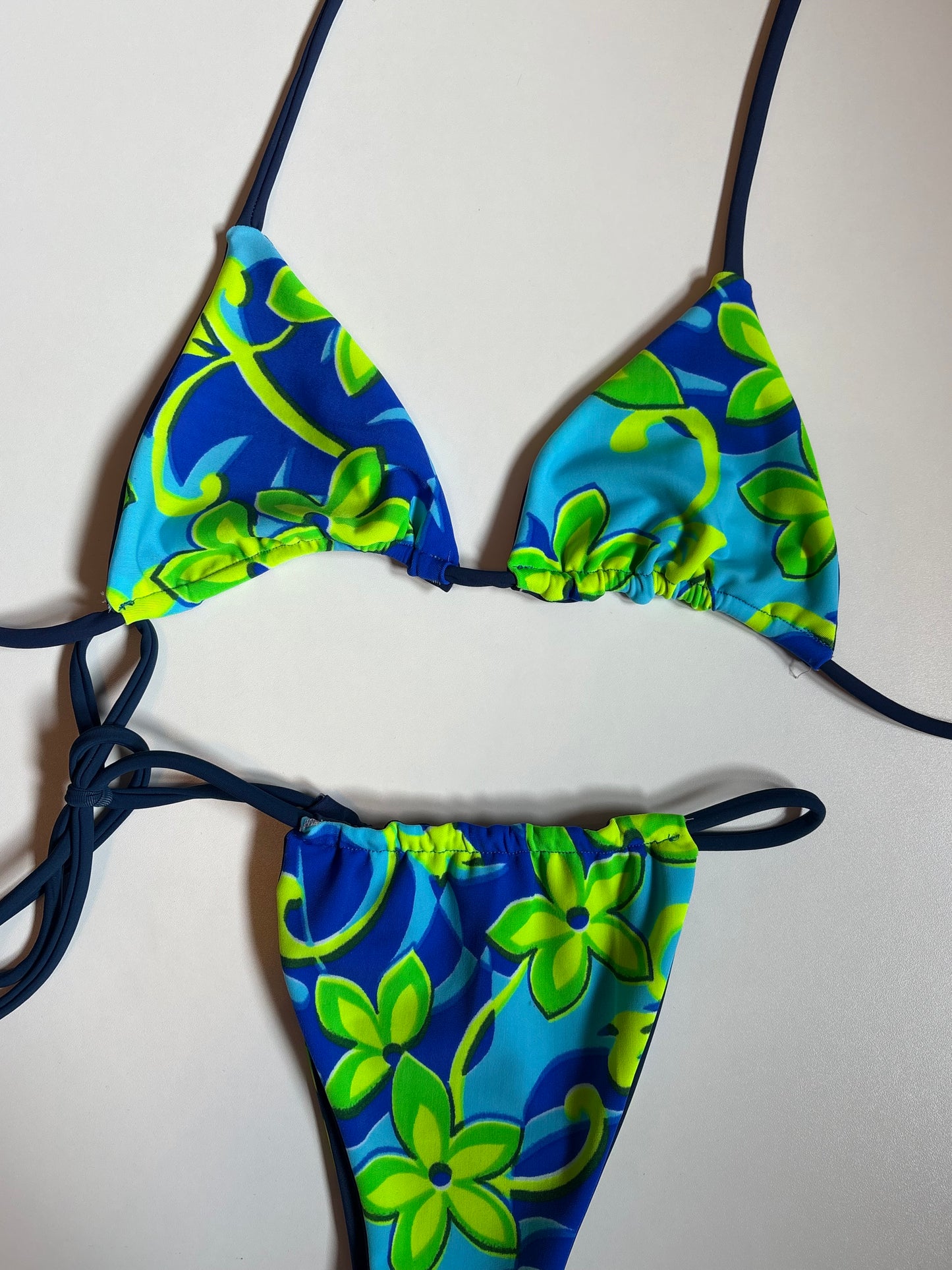 RTS Small Neon Green X Navy